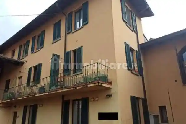 Appartamento in vendita a Longone al Segrino
