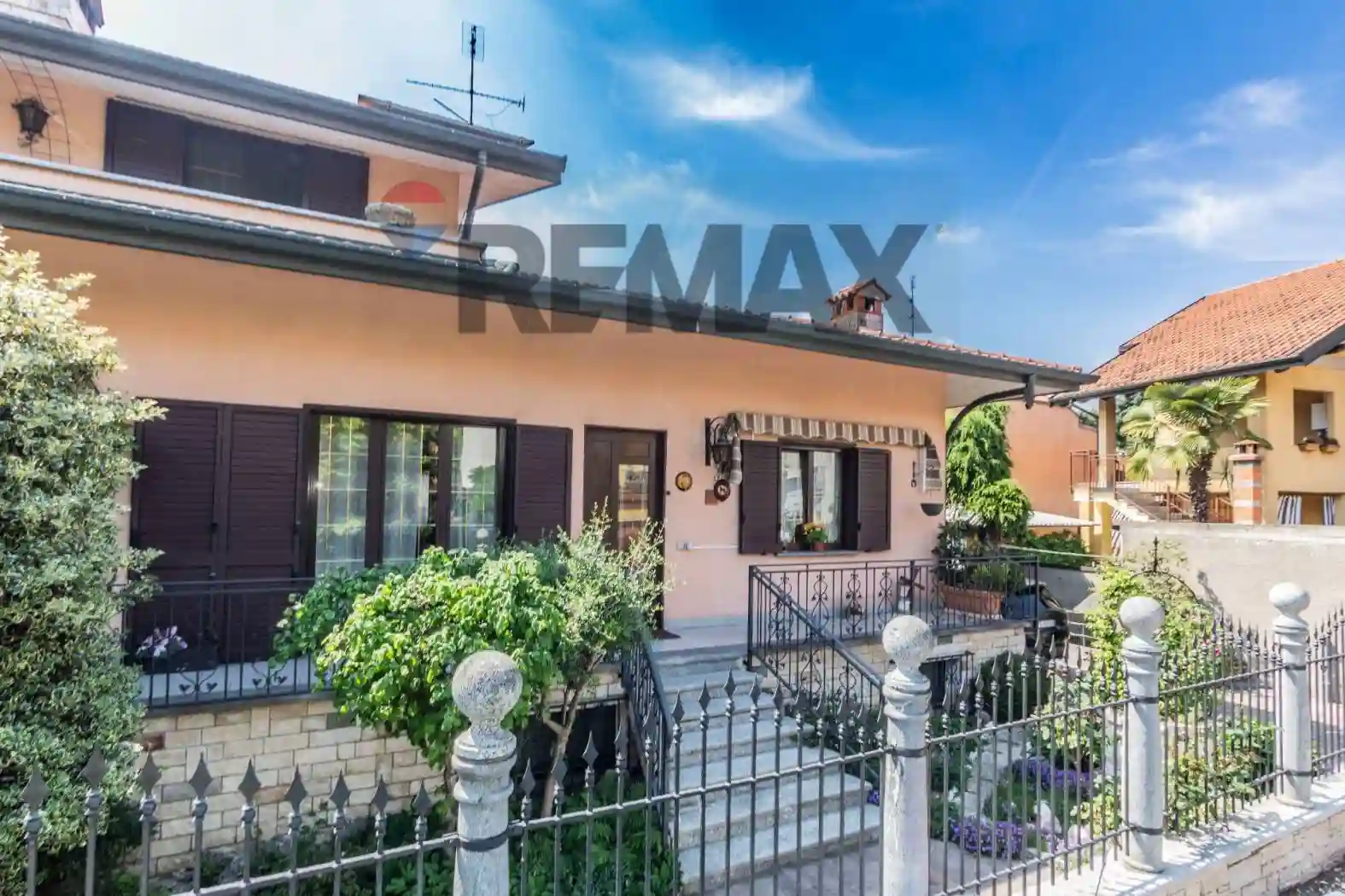 Villa - foto 2
