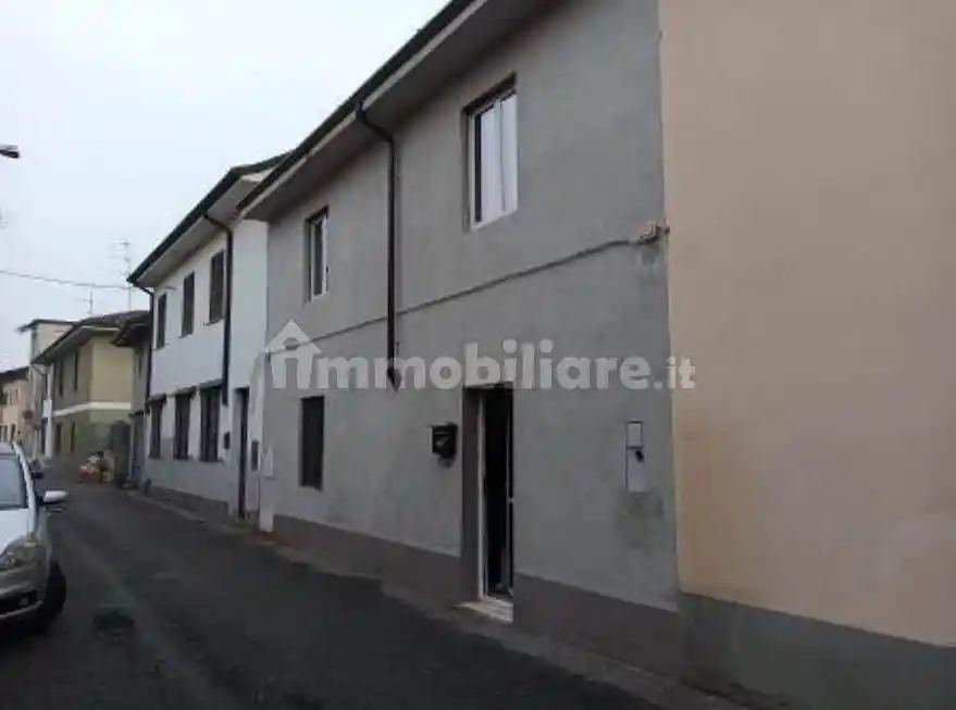 Appartamento in vendita a Corno Giovine