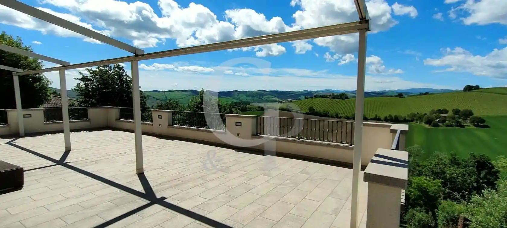 Villa in vendita a Castel San Pietro Terme