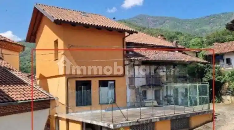 Casa indipendente in vendita a Vallo Torinese