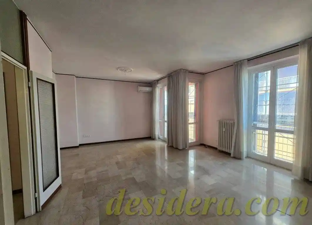 Appartamento in vendita a Sesto Calende