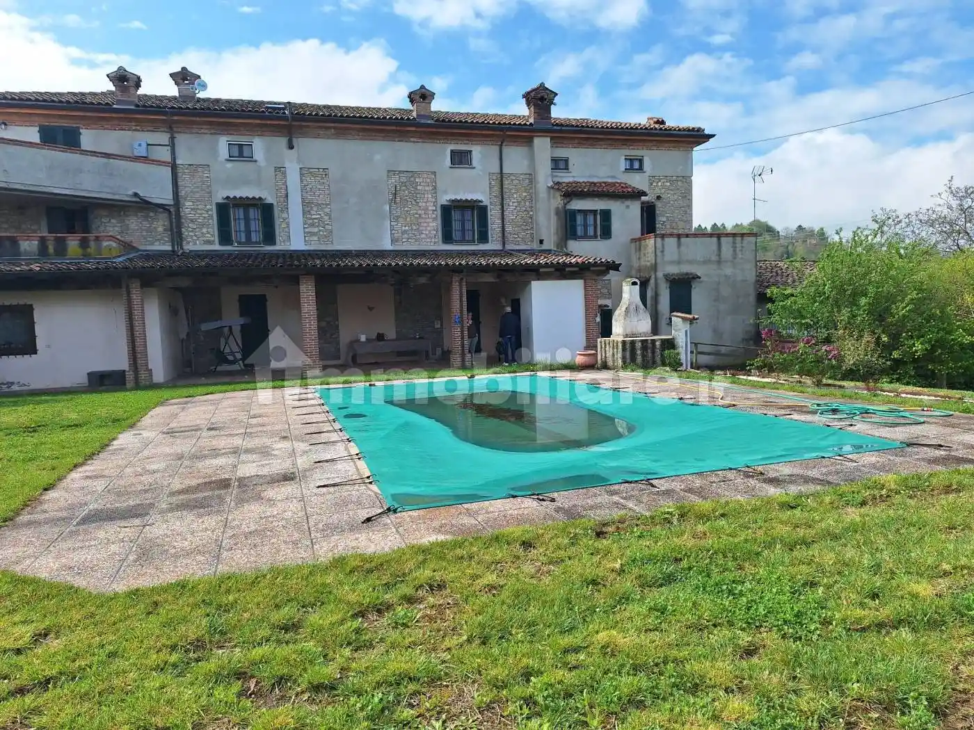 Rustico - Casale in vendita a Gazzola