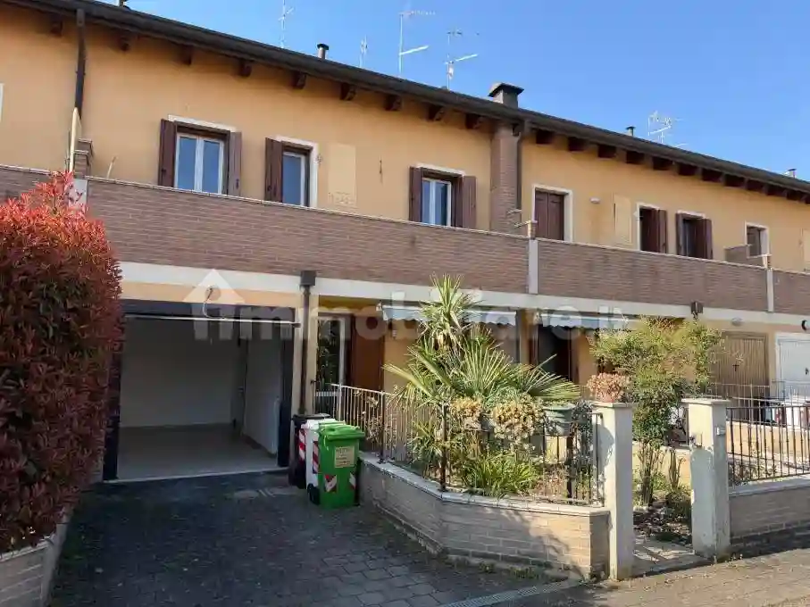 Villetta a schiera - foto 2