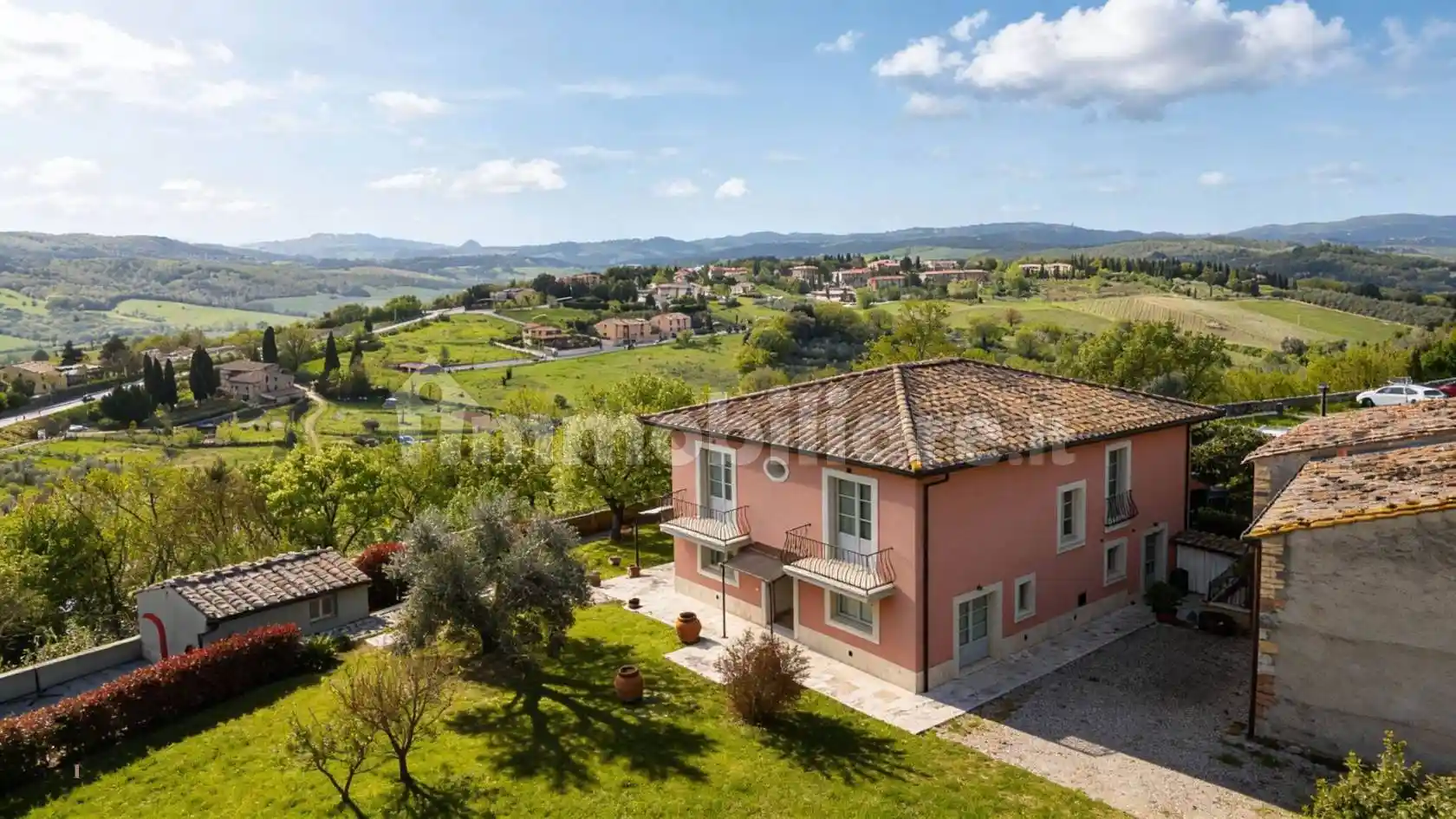 Villa in vendita a Casole d'Elsa