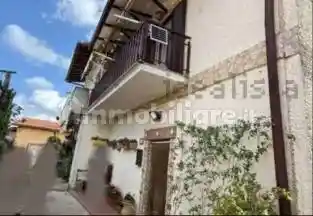 Appartamento in vendita a Lariano