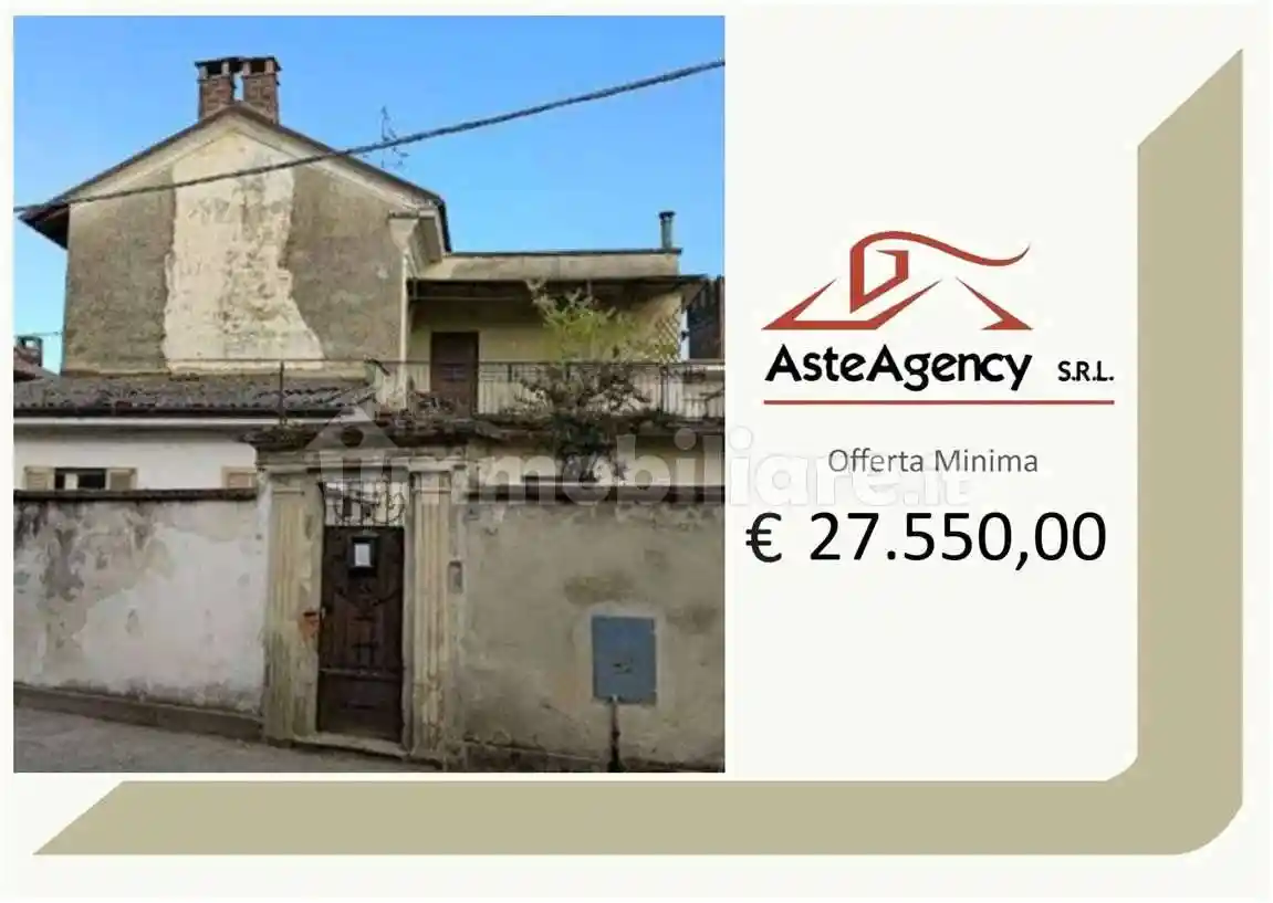 Casa indipendente in vendita a Rosasco