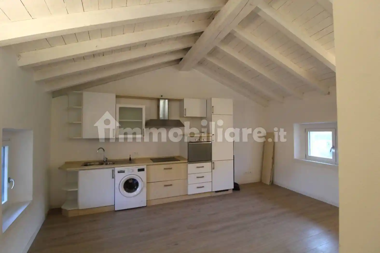 Appartamento in affitto a Merate