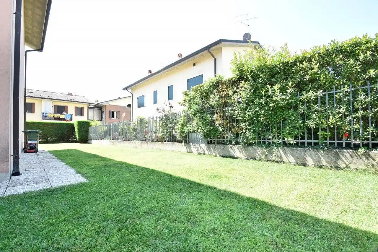 Villa in vendita a Bussolengo