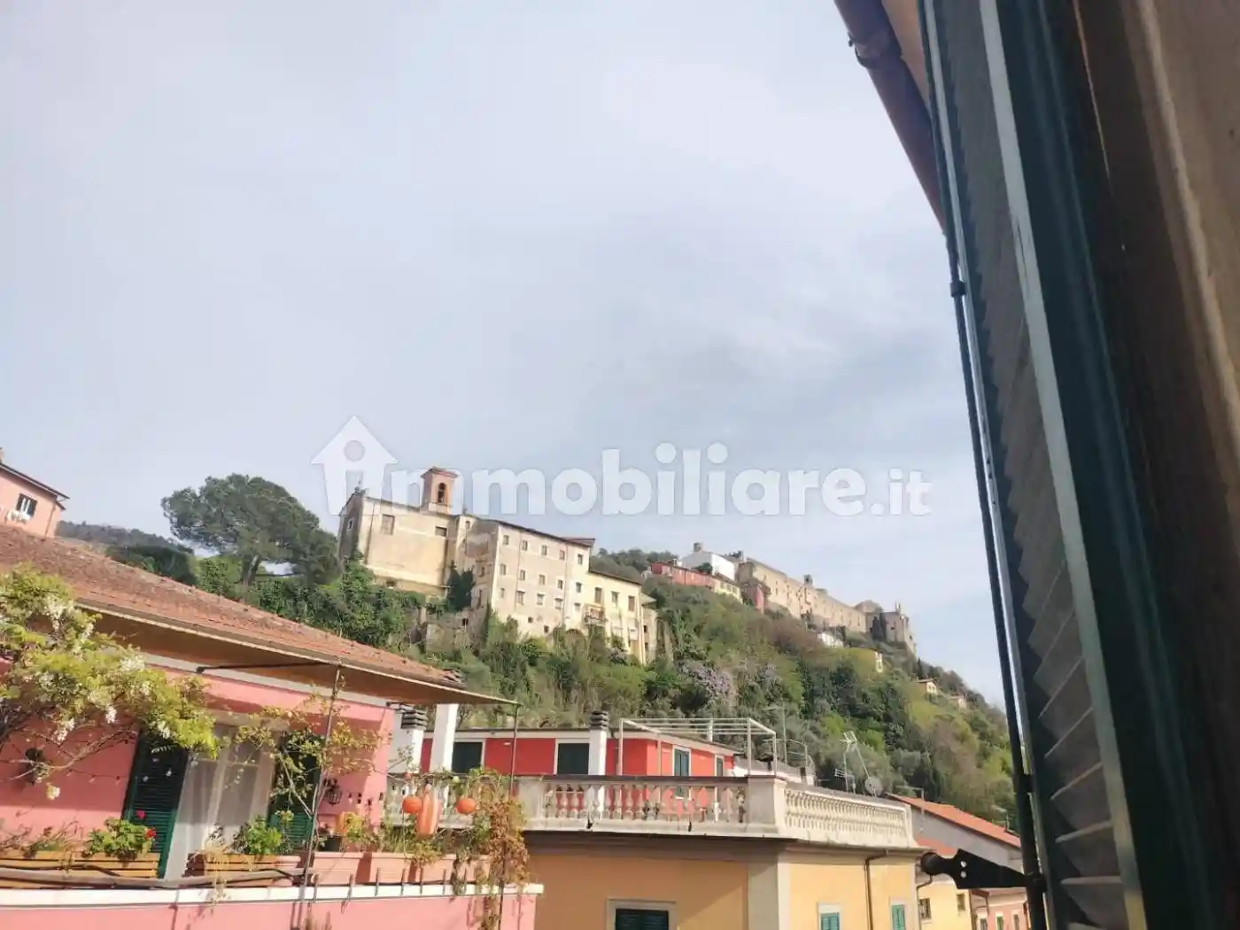Appartamento in vendita a Massa