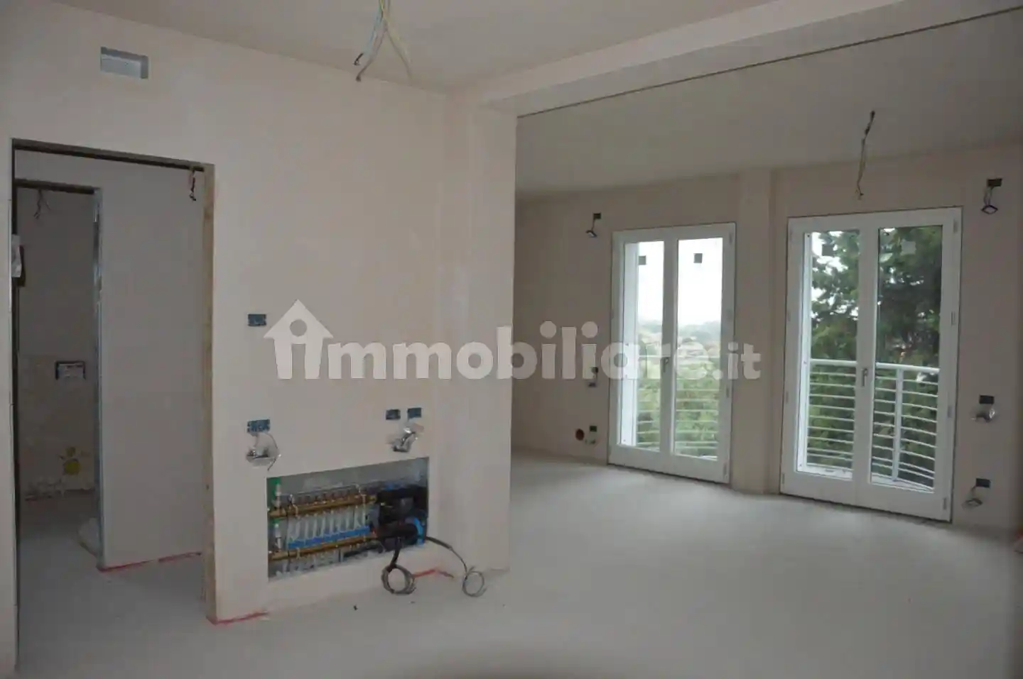 Appartamento in vendita a Montignoso