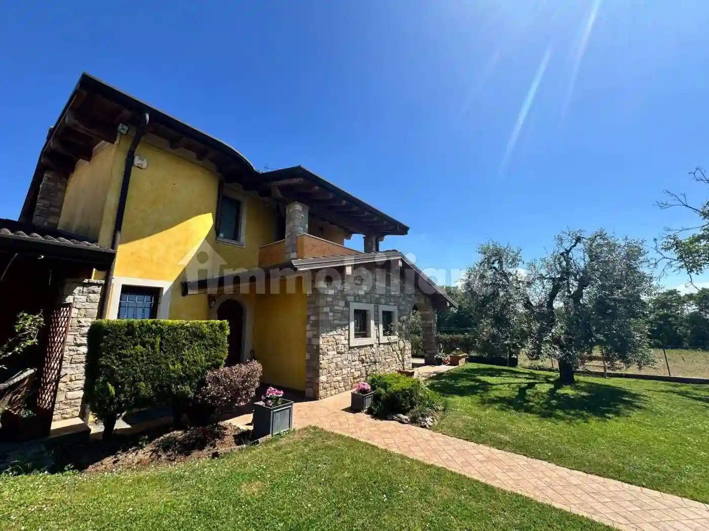 Villa - foto 2