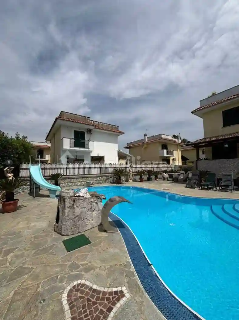Villa - foto 3