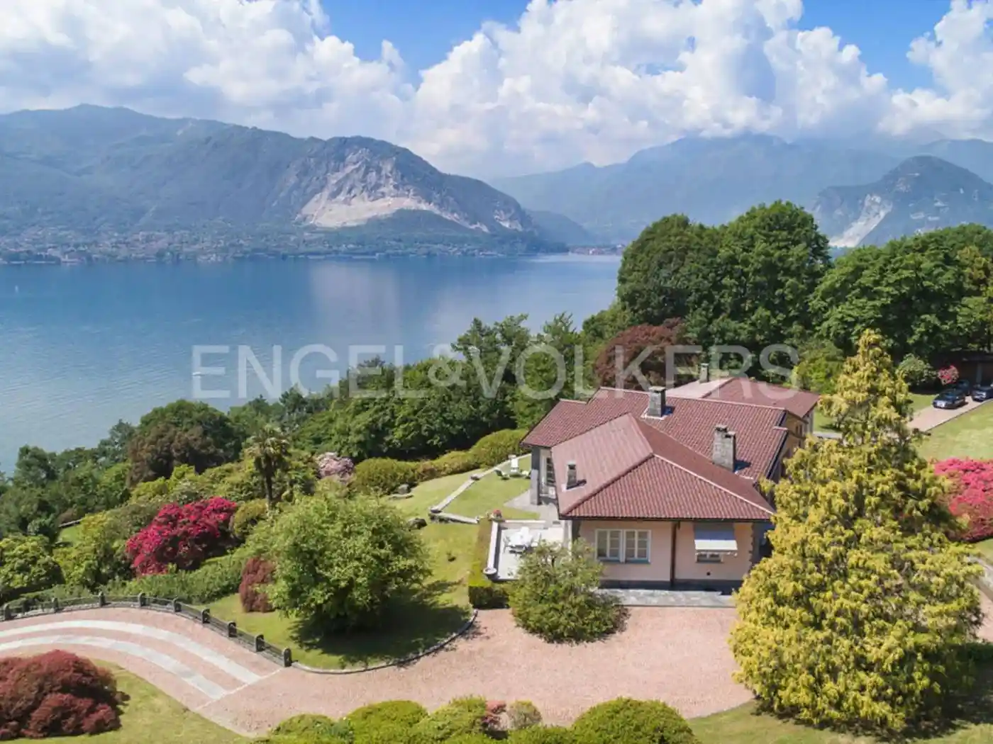 Villa in vendita a Verbania