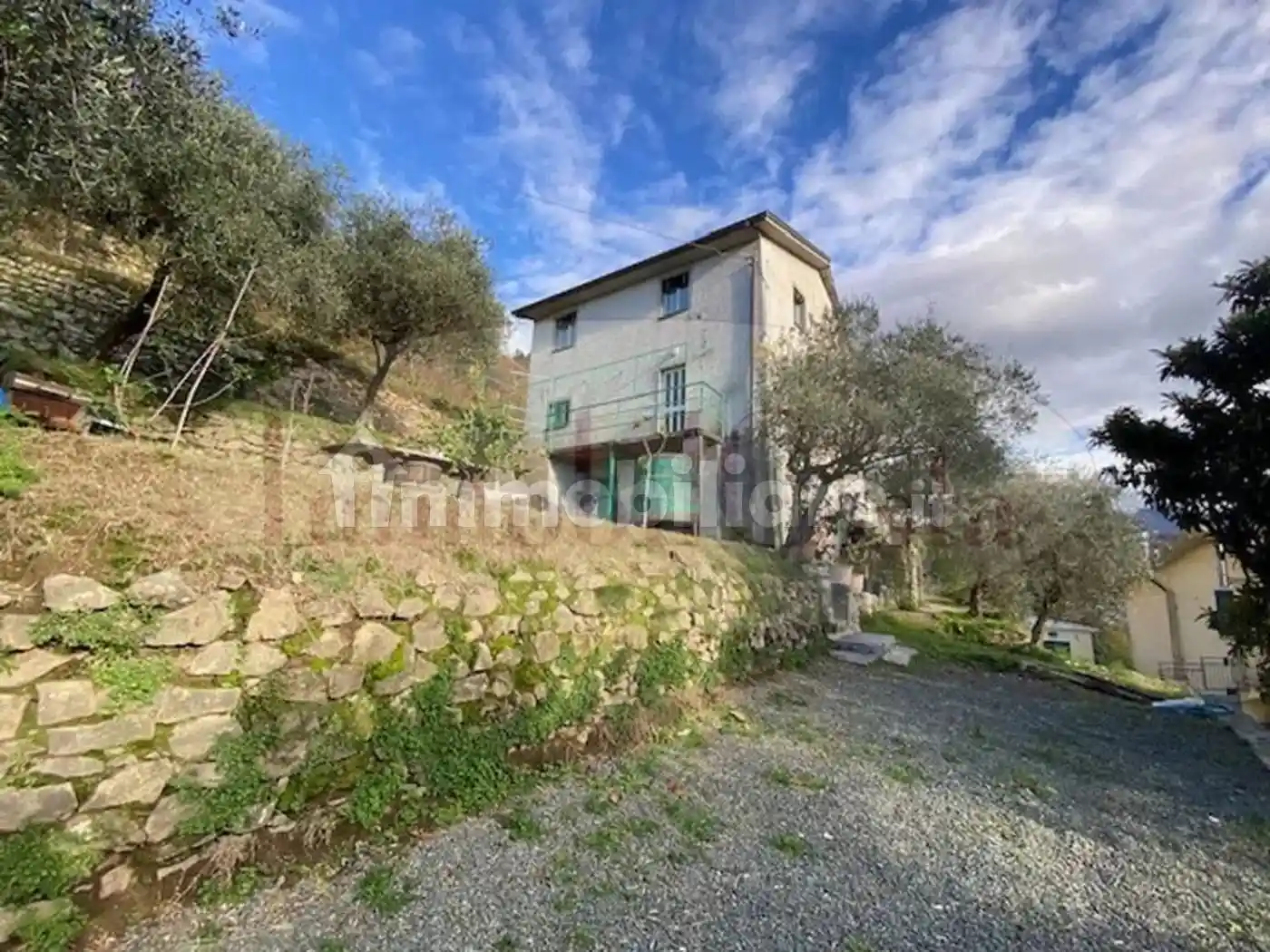 Villa in vendita a Mezzanego