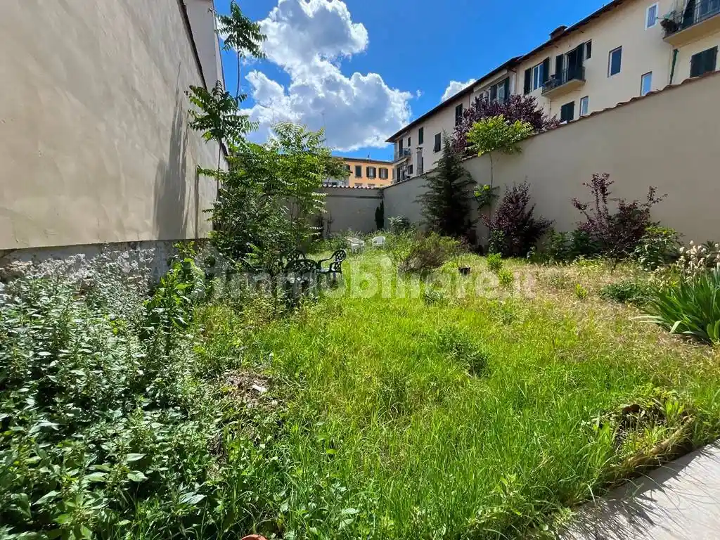 Casa indipendente in vendita a Firenze