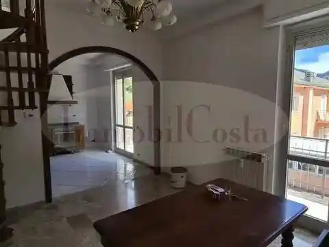 Appartamento in affitto a Carasco