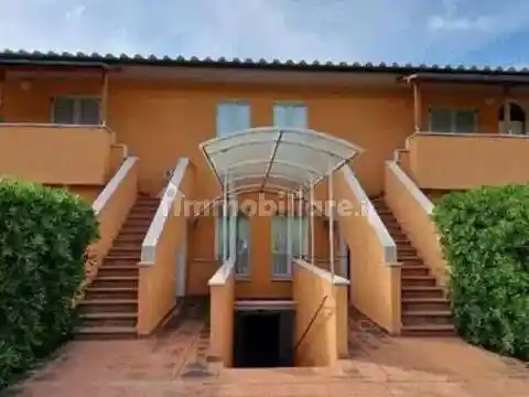 Palazzo - Stabile in vendita a Scarlino