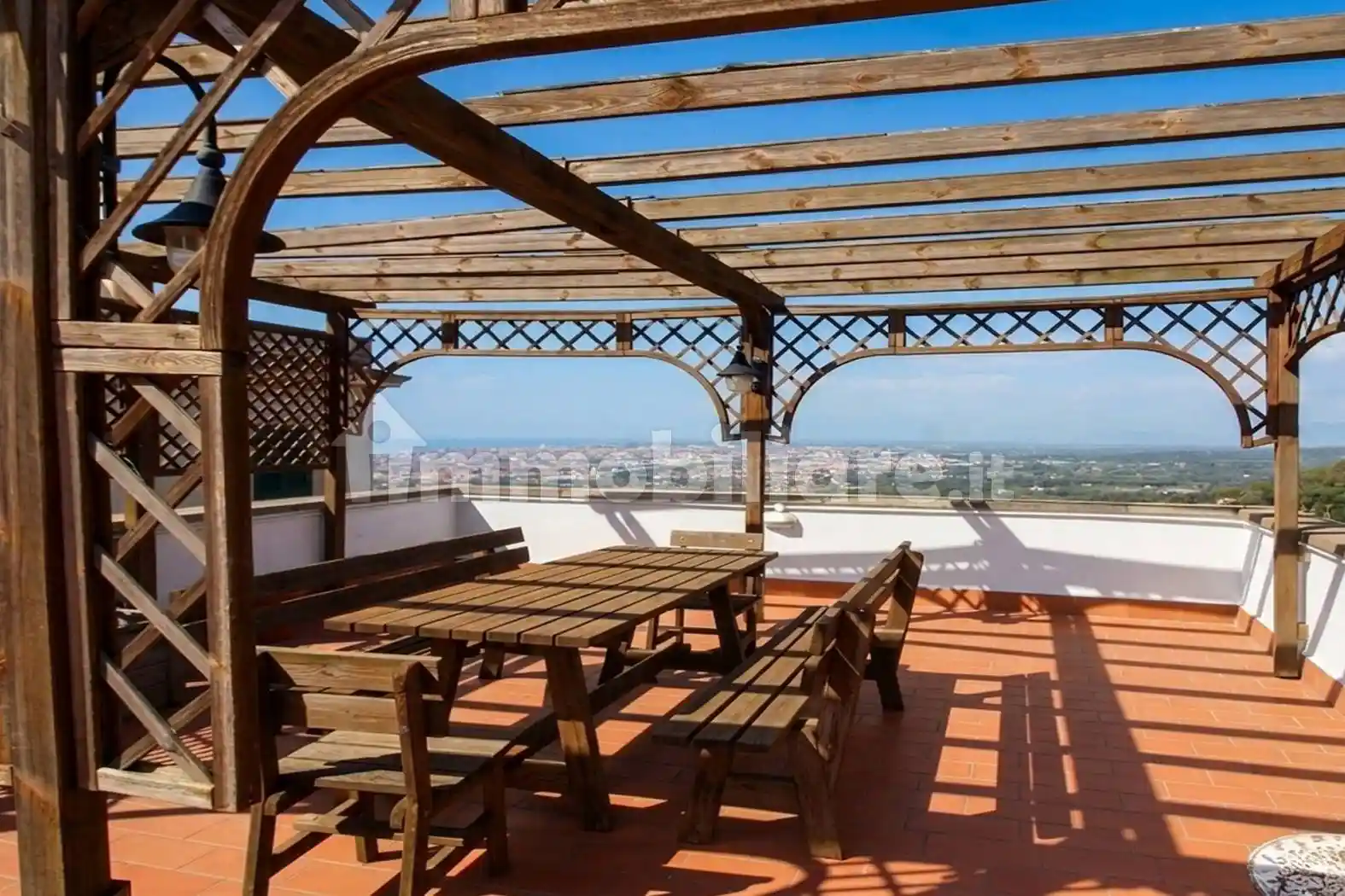 Appartamento in vendita a Livorno