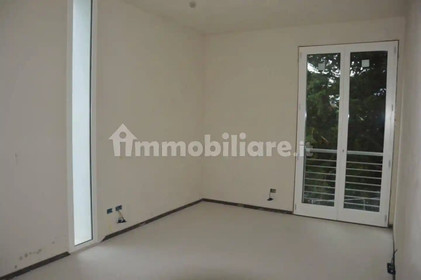Appartamento in vendita a Montignoso