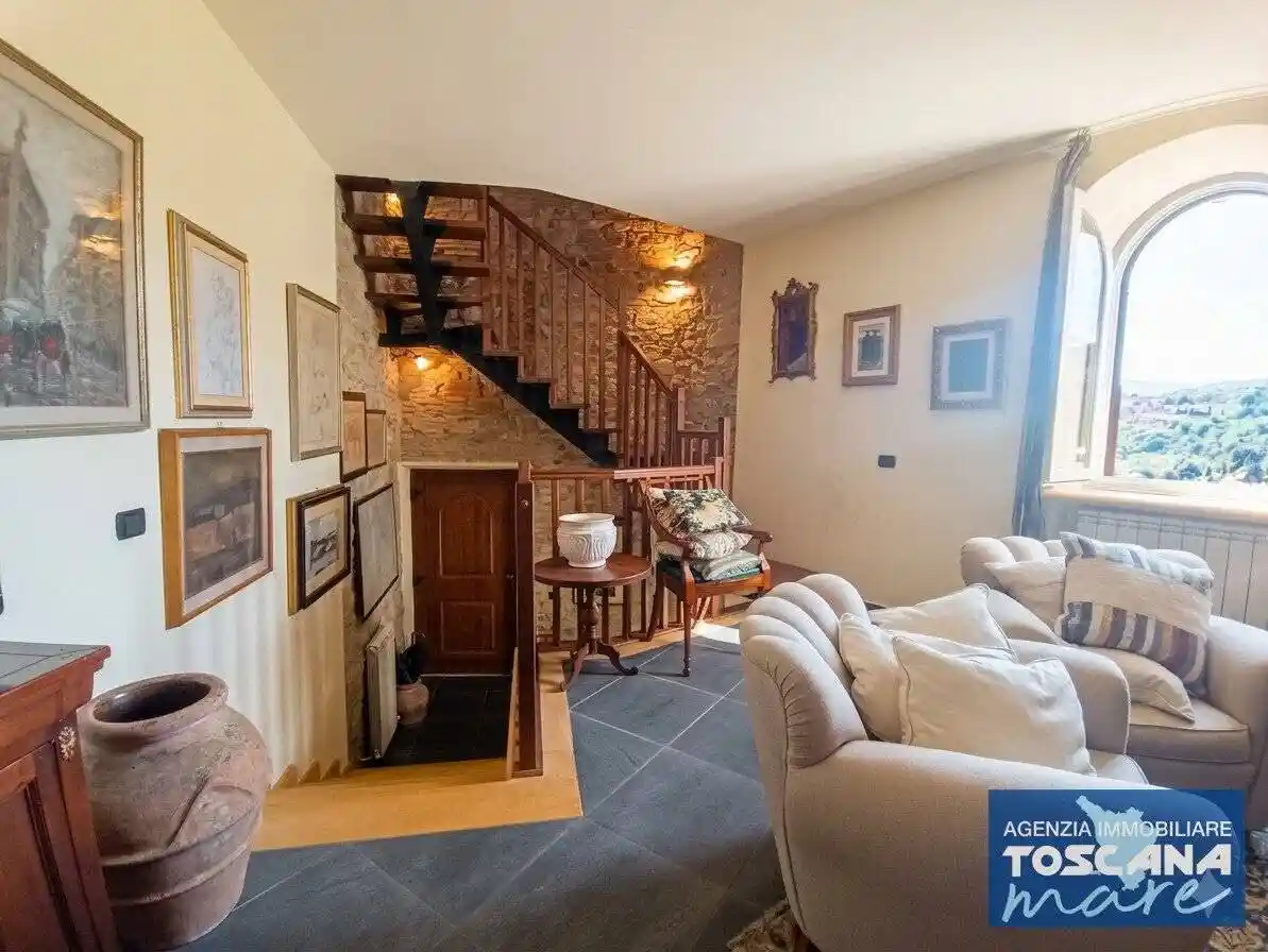 Casa indipendente in vendita a Monteverdi Marittimo