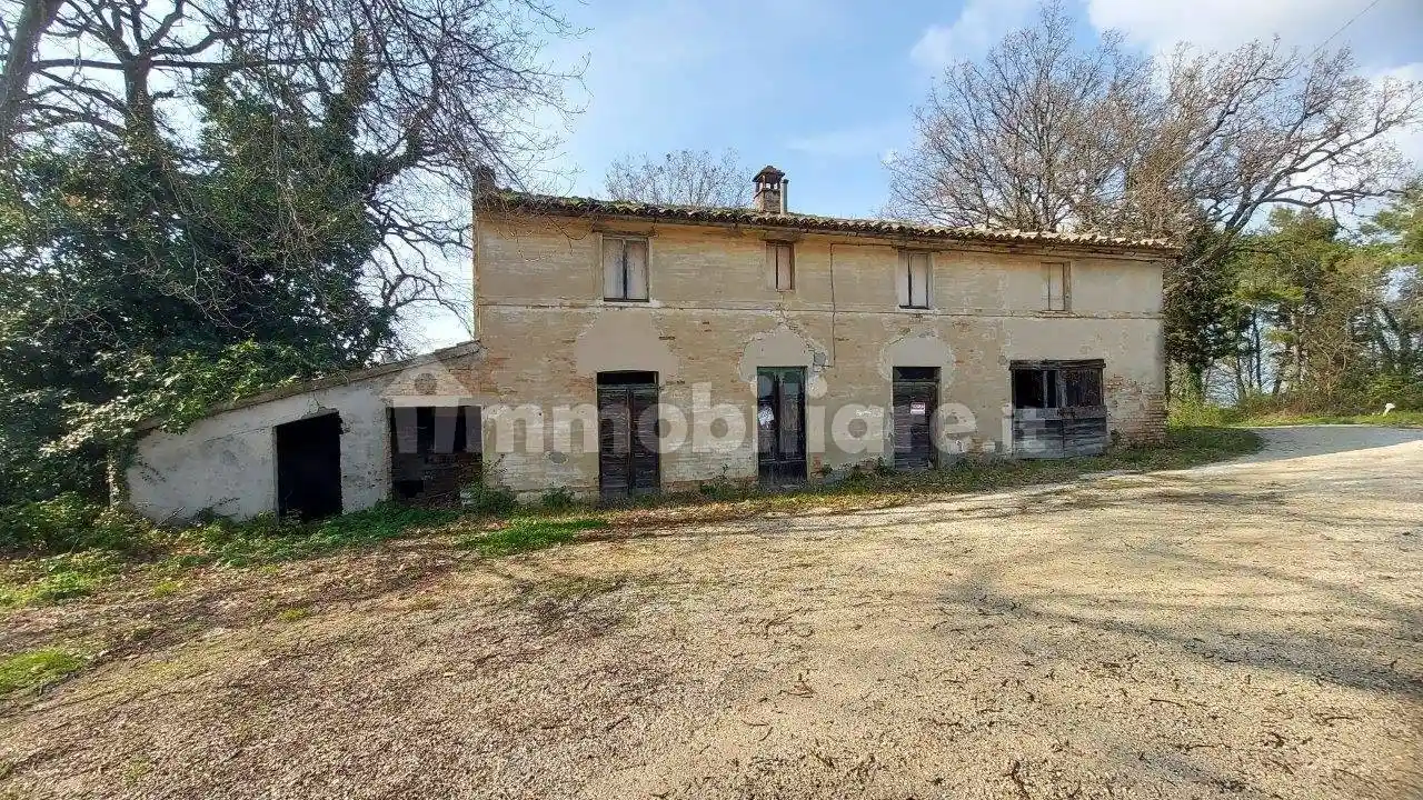 Rustico - Casale in vendita a Mondavio