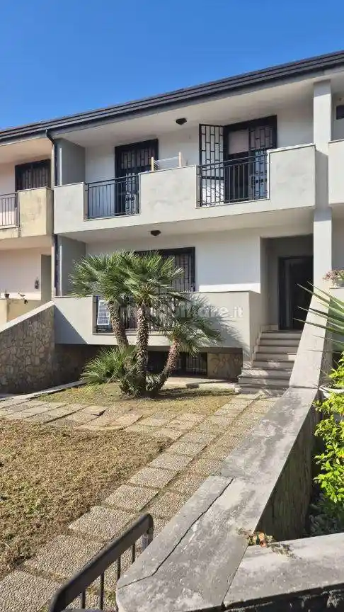 Villa in affitto a Poggiomarino