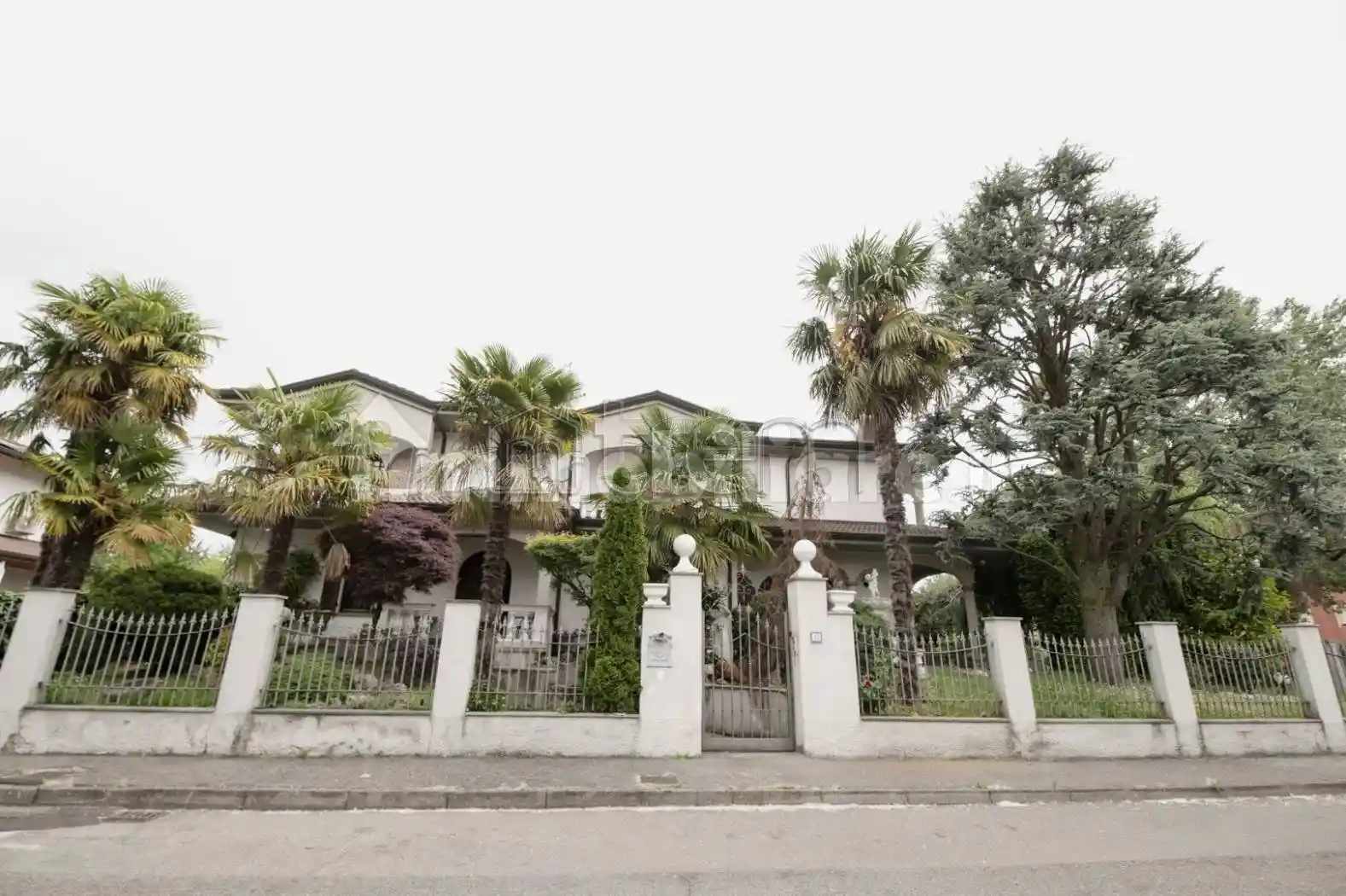 Villa in vendita a Lainate