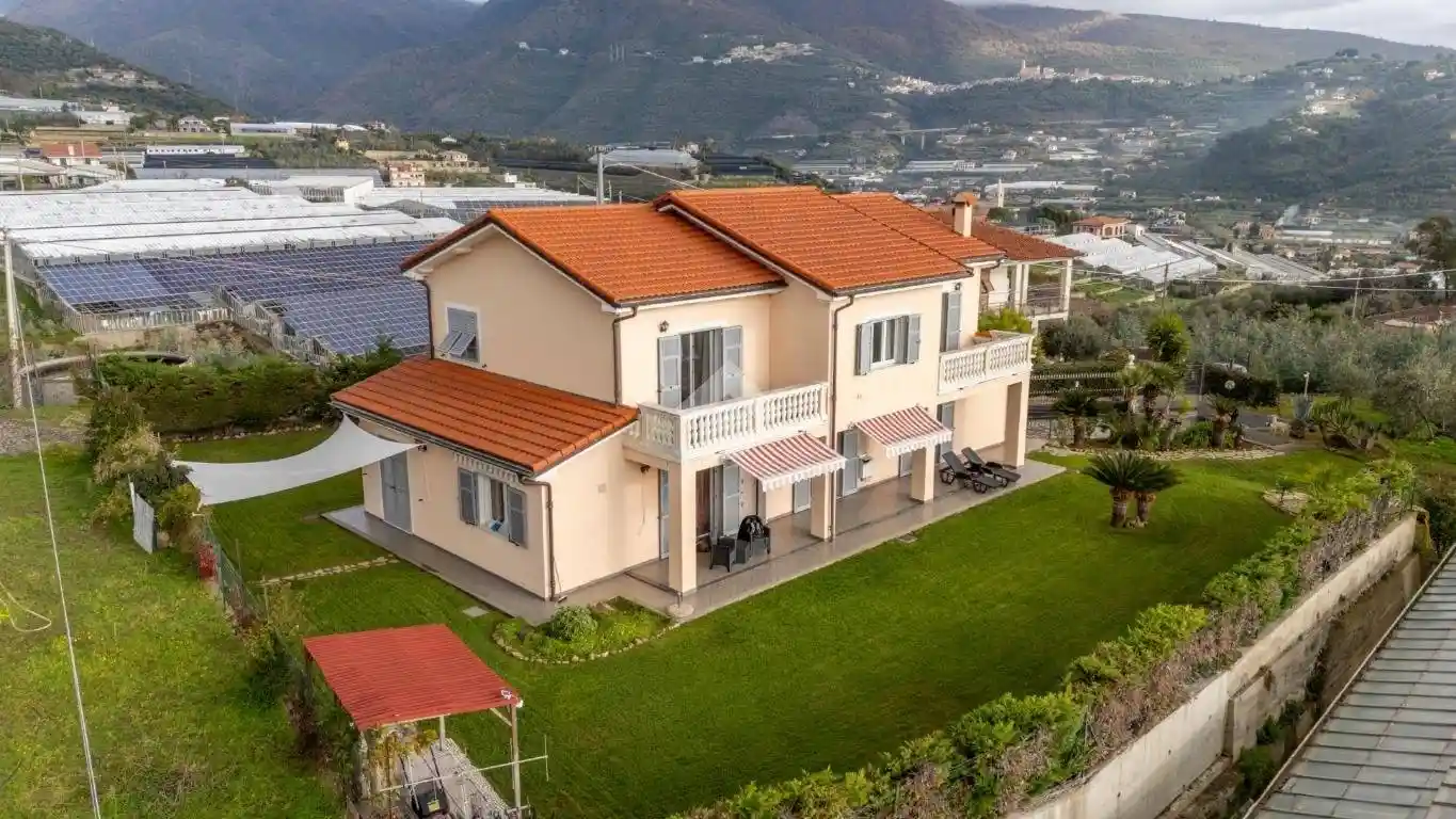 Villa in vendita a Taggia