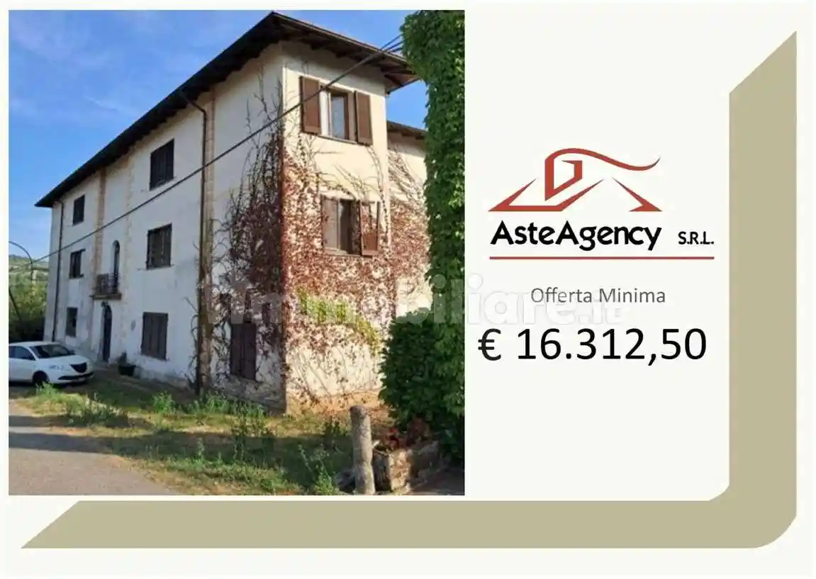 Appartamento in vendita a Zavattarello