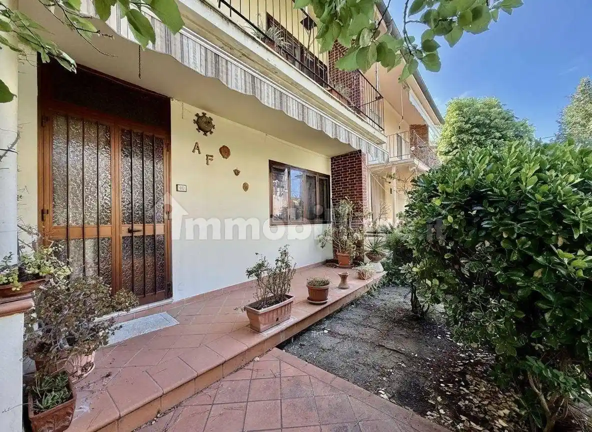 Villetta a schiera in vendita a Viareggio