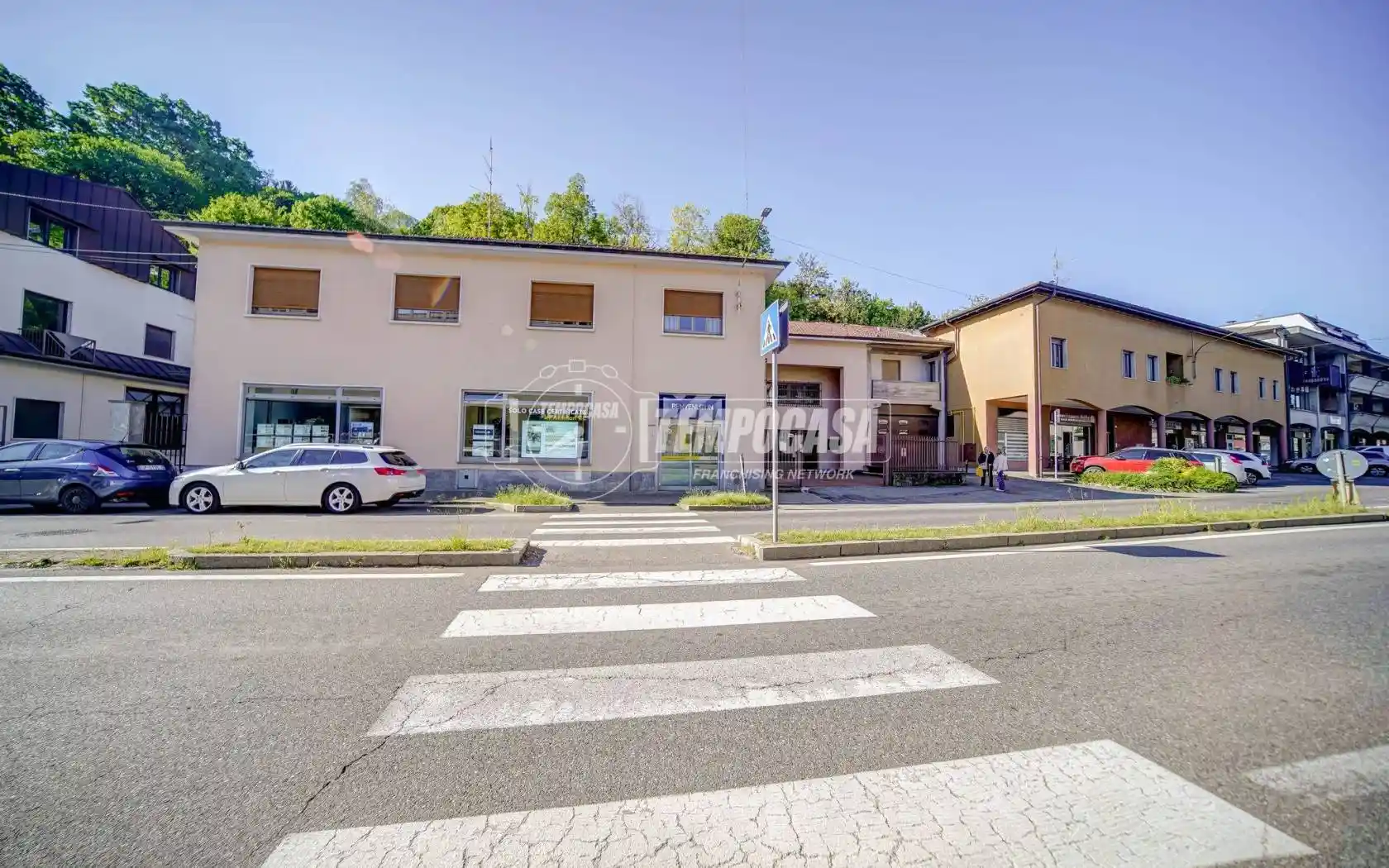 Appartamento in vendita a Azzate
