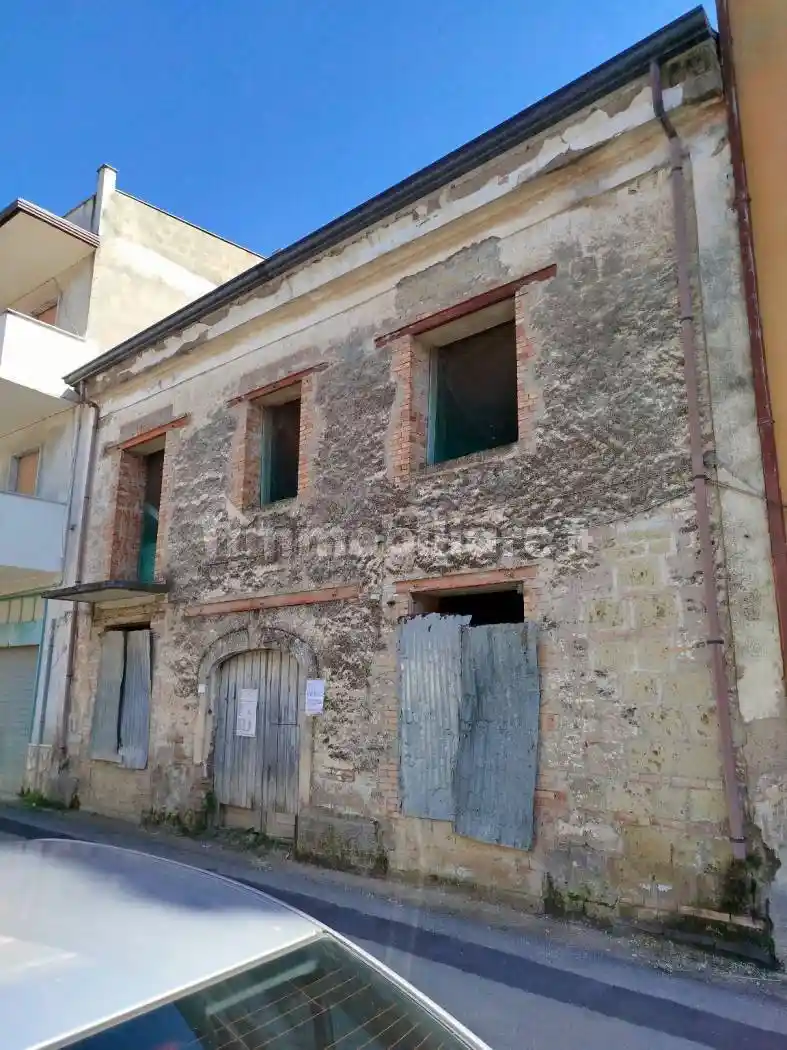 Casa indipendente in vendita a Sparanise