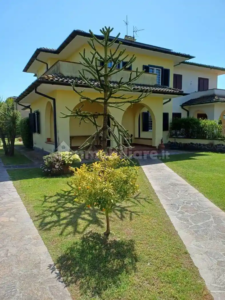Villa in vendita a Sabaudia