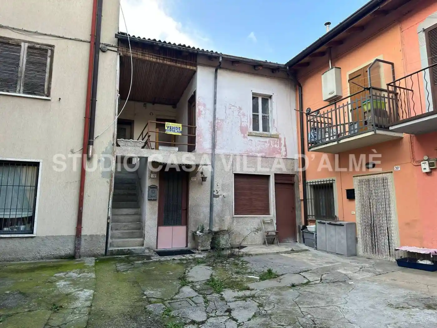 Appartamento in vendita a Villa d'Almè