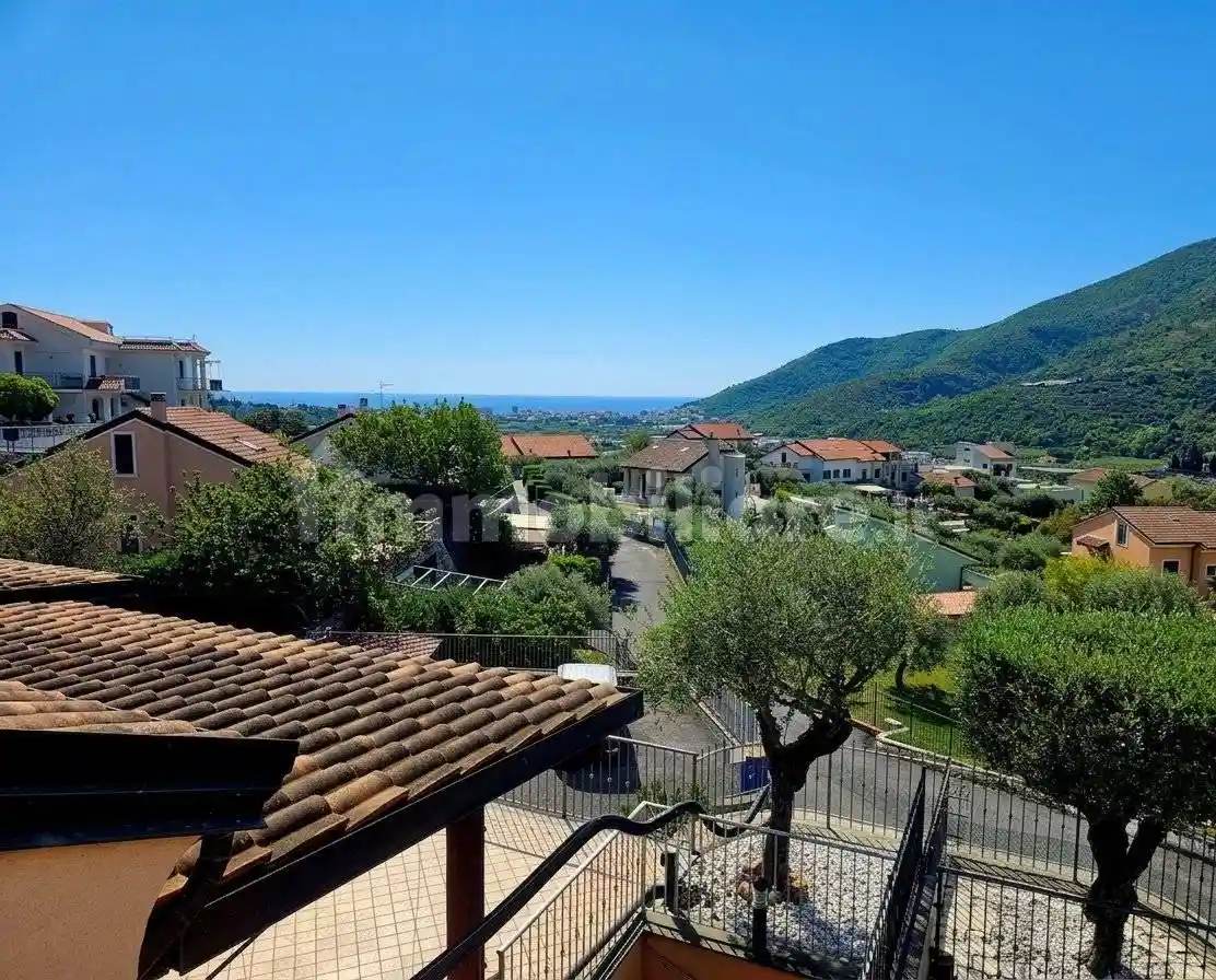Villetta a schiera in vendita a Toirano