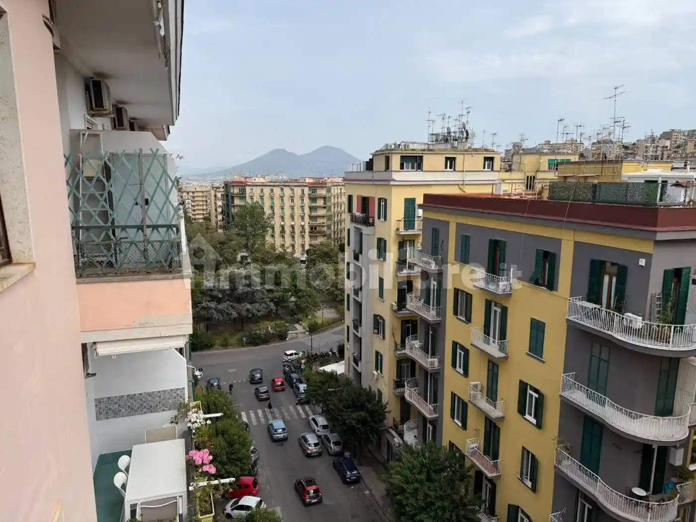 Appartamento in vendita a Napoli