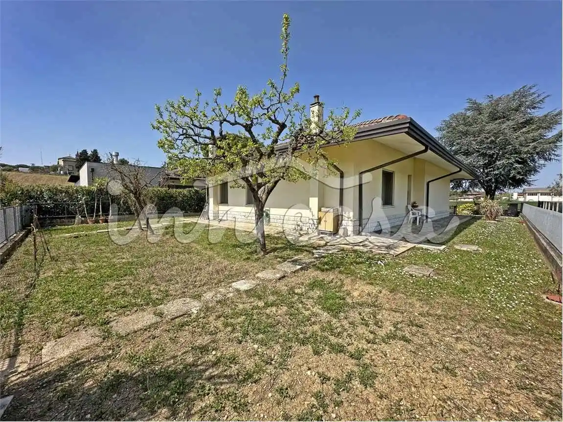 Villa in vendita a Rimini