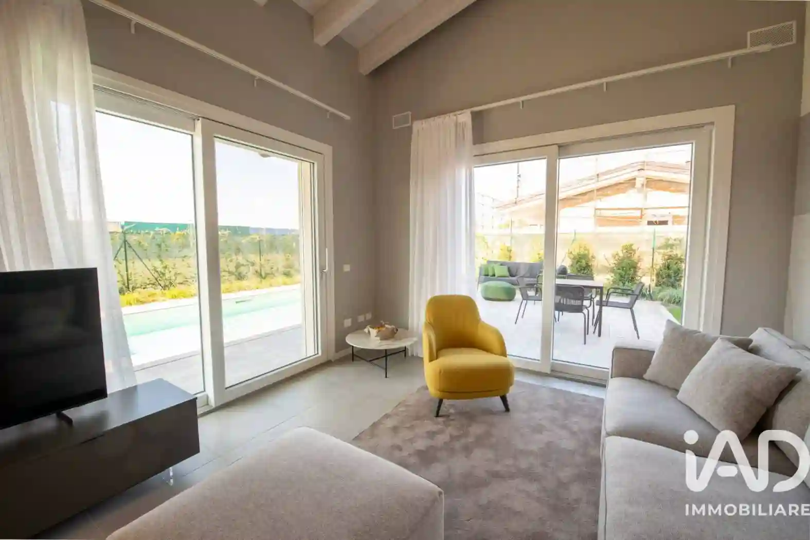 Villa - foto 2