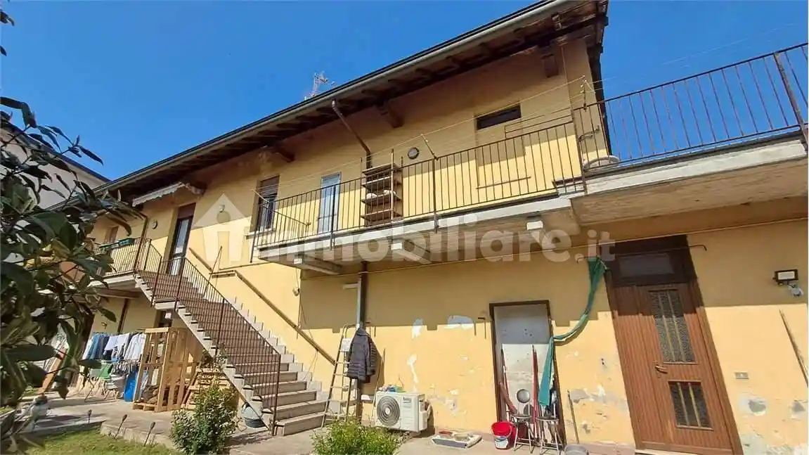 Villa in vendita a Busto Garolfo