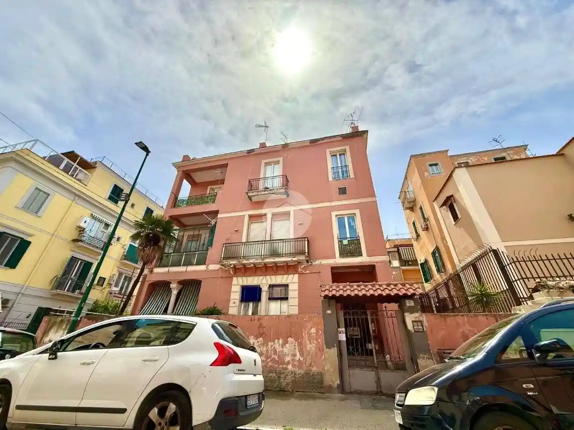 Appartamento in affitto a Napoli
