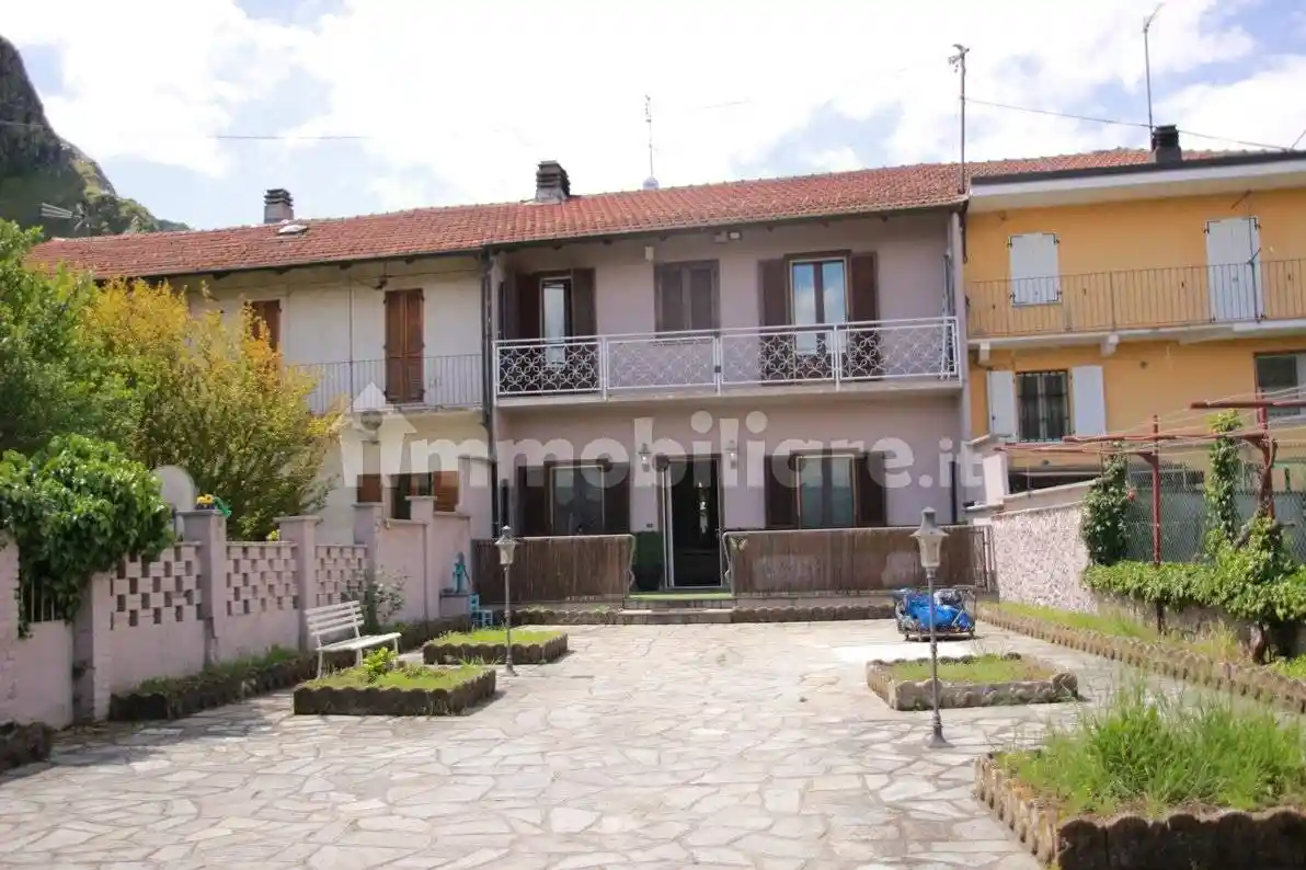 Villa in vendita a Trana