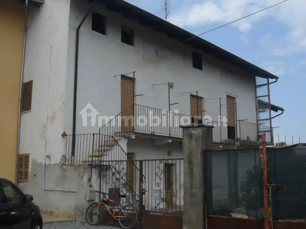 Casa indipendente in vendita a Arborio