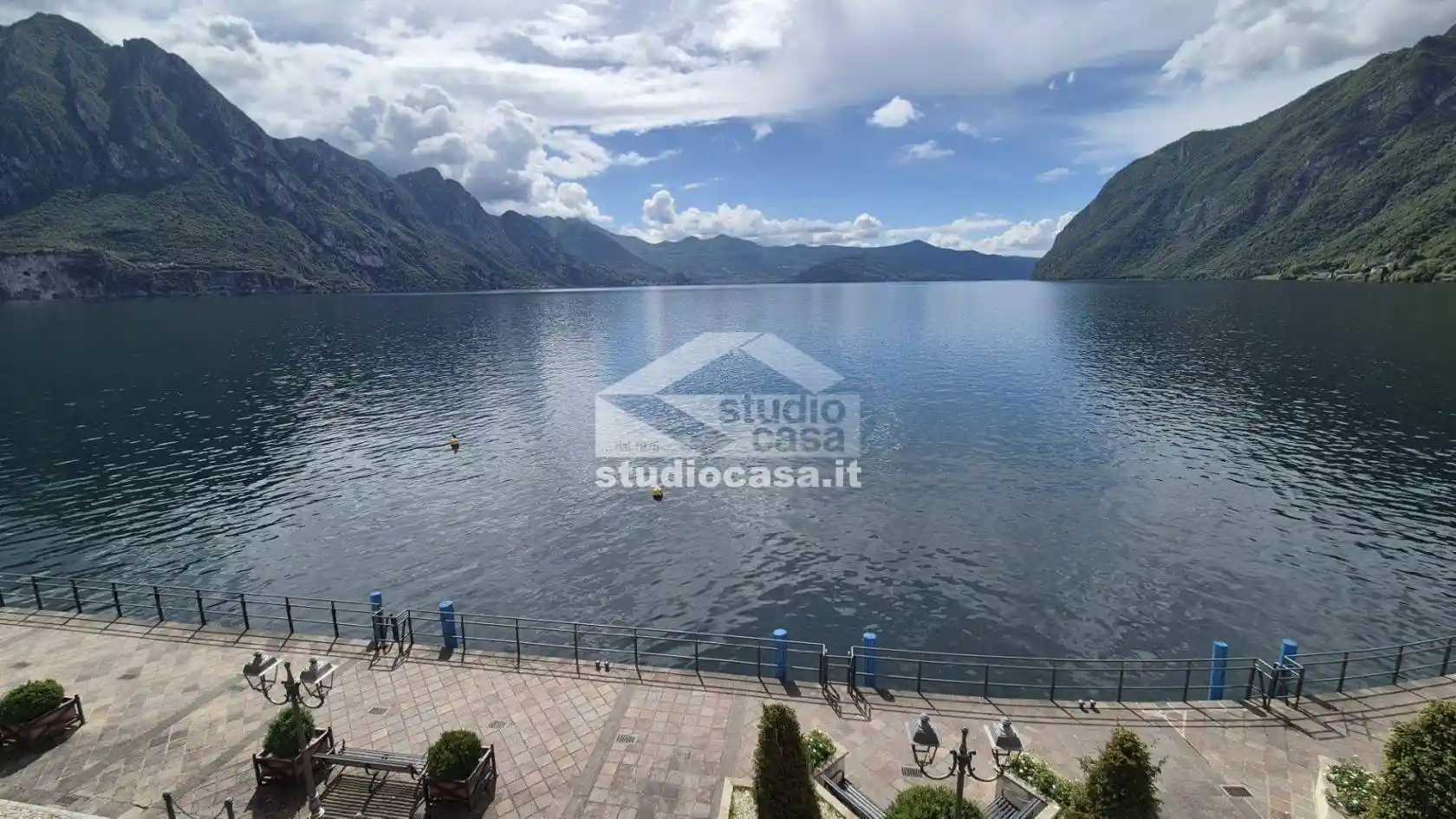 Appartamento in vendita a Riva di Solto