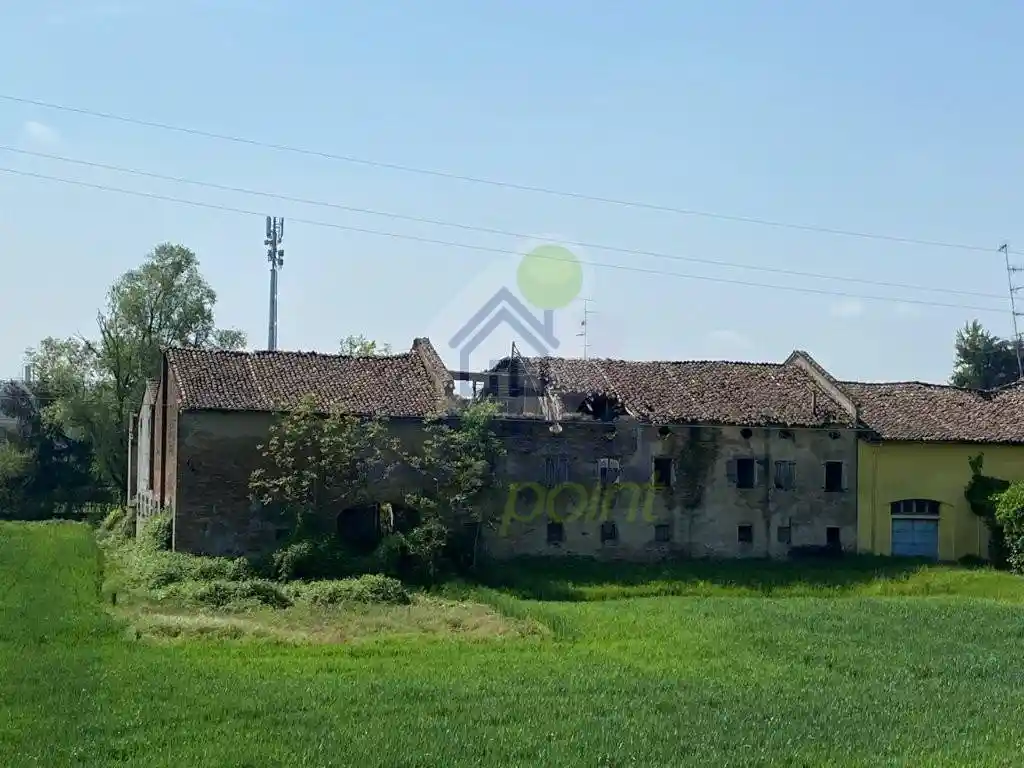 Rustico - Casale in vendita a Gualtieri