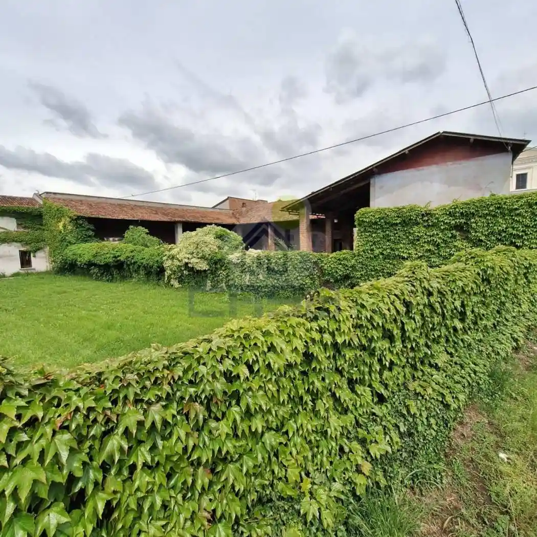 Rustico - Casale in vendita a Orzinuovi