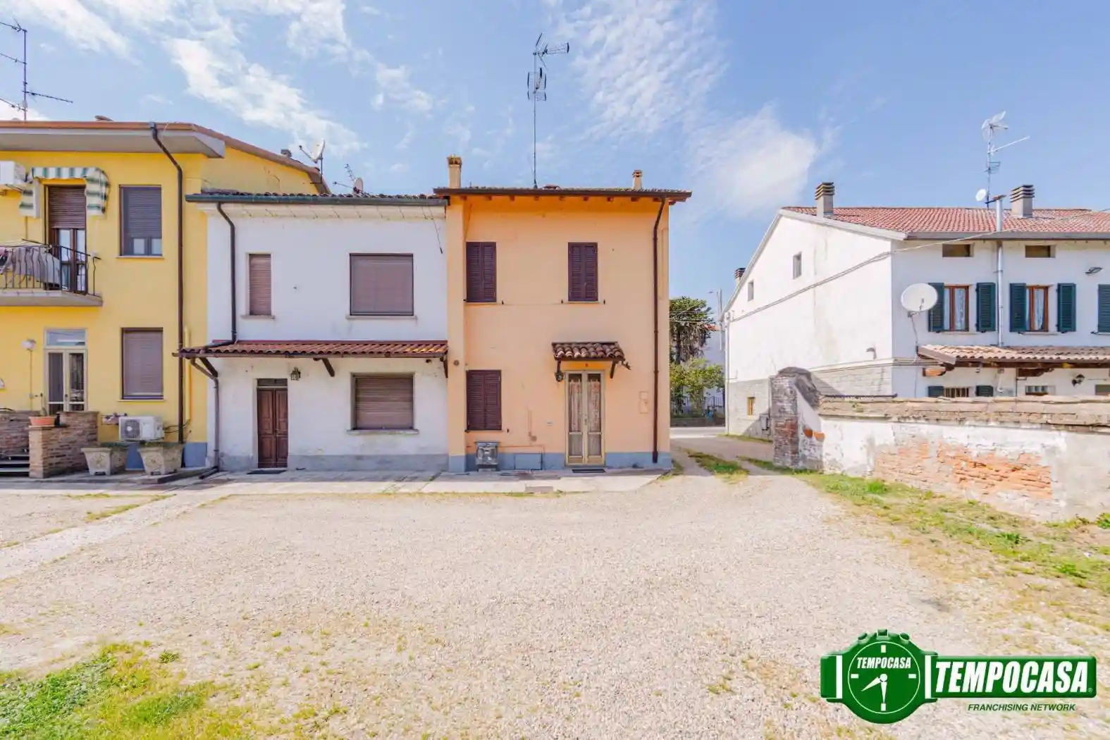 Casa indipendente in vendita a Bastida Pancarana