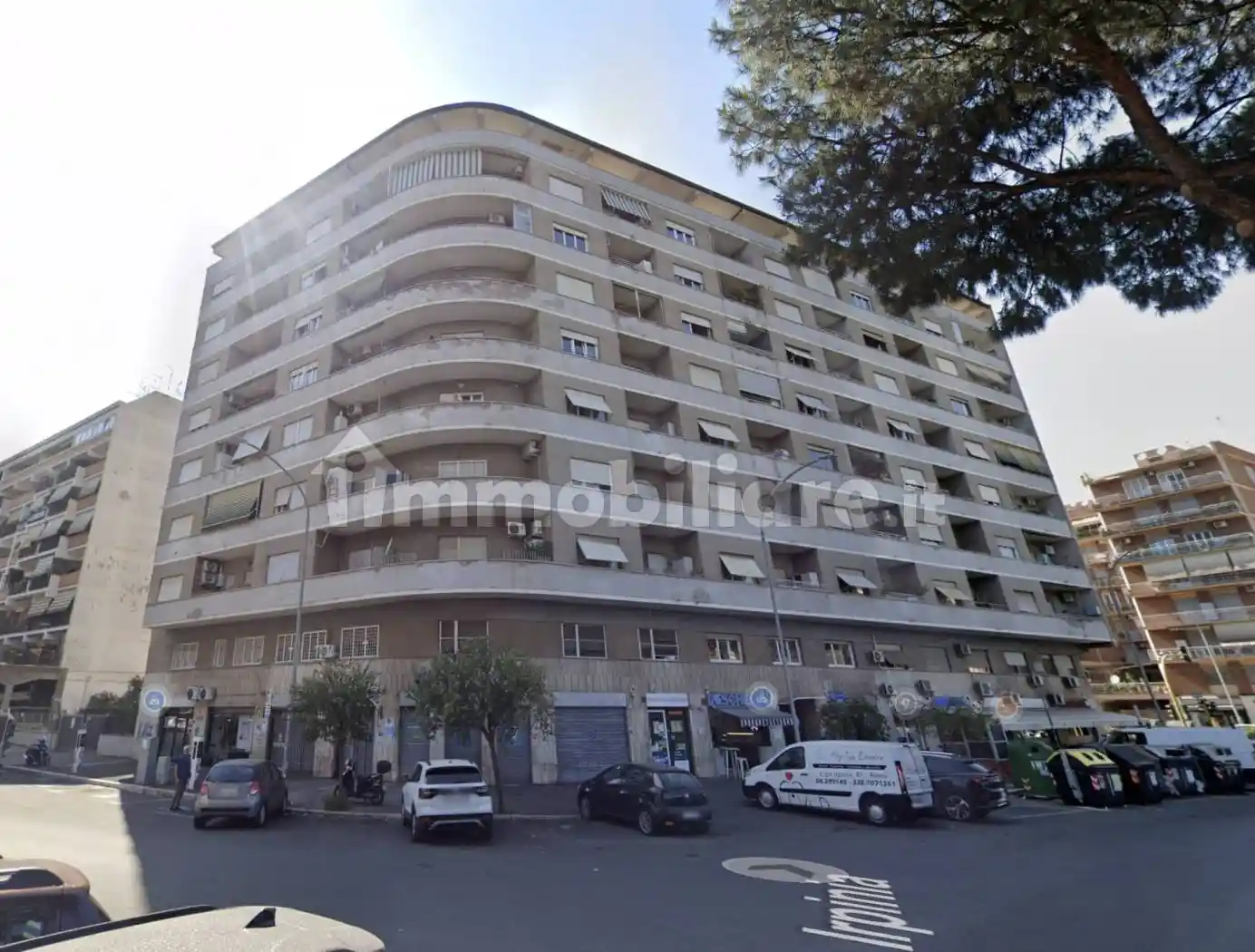 Palazzo - Stabile in vendita a Roma