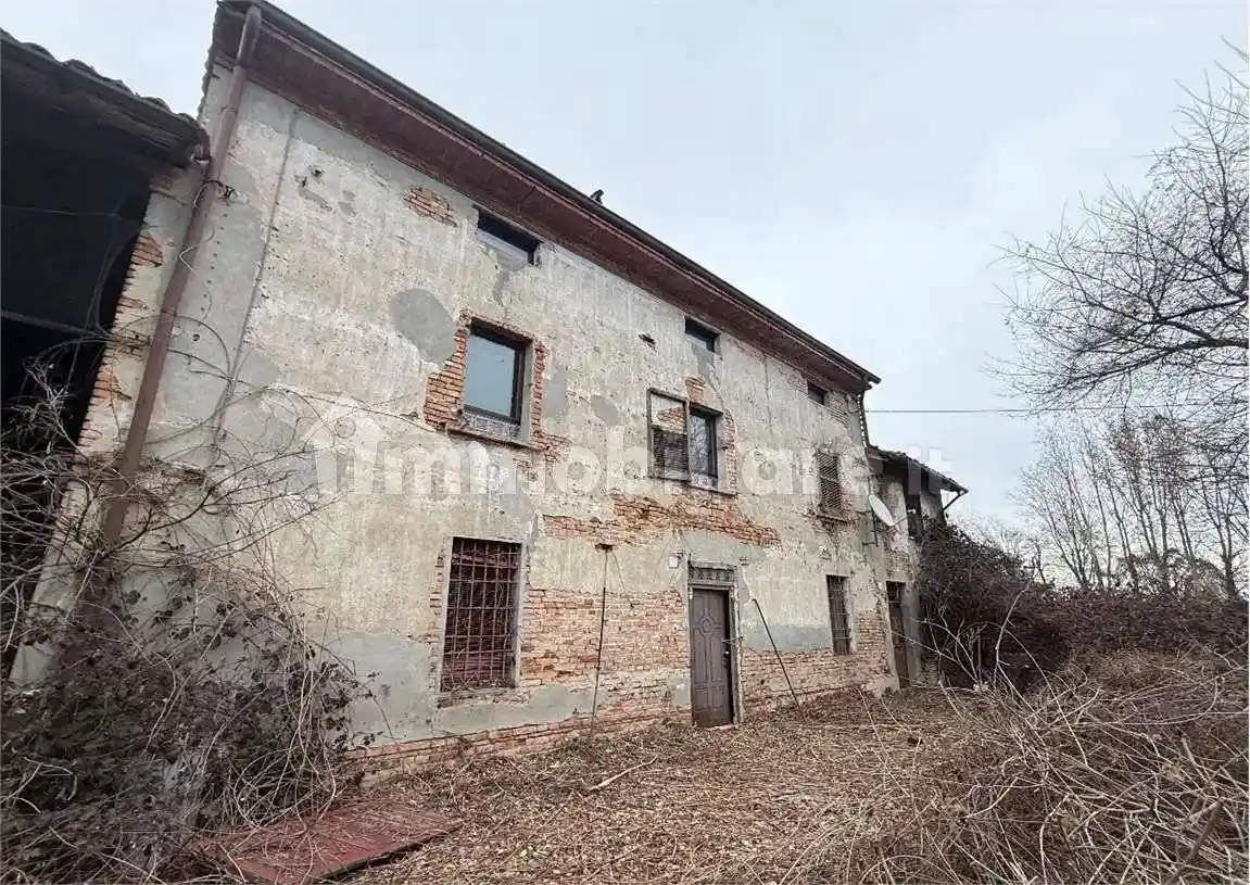 Casa indipendente in vendita a Cingia de' Botti