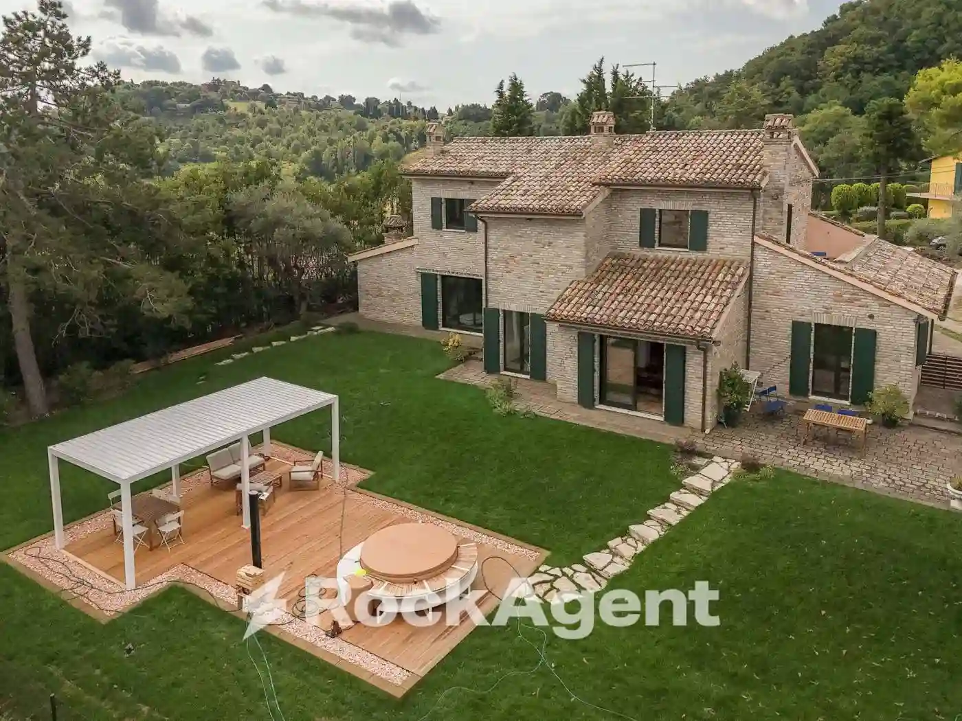 Villa - foto 2